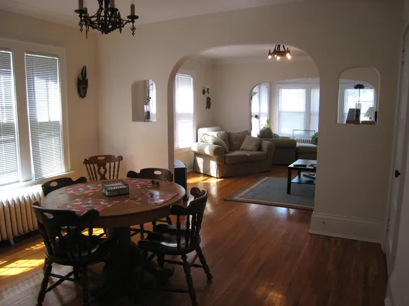 1822 Portland Ave, Saint Paul, MN 55104