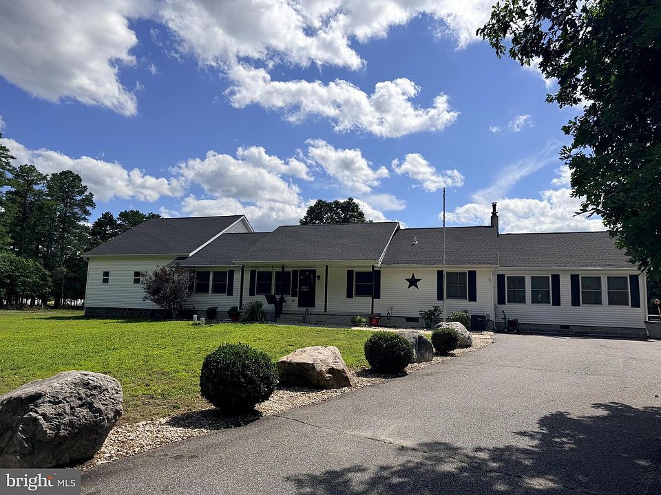 1st image of 958 Jackson Rd