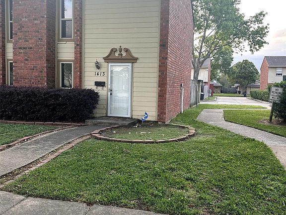 2nd image of 1413 Bonanza Rd #413