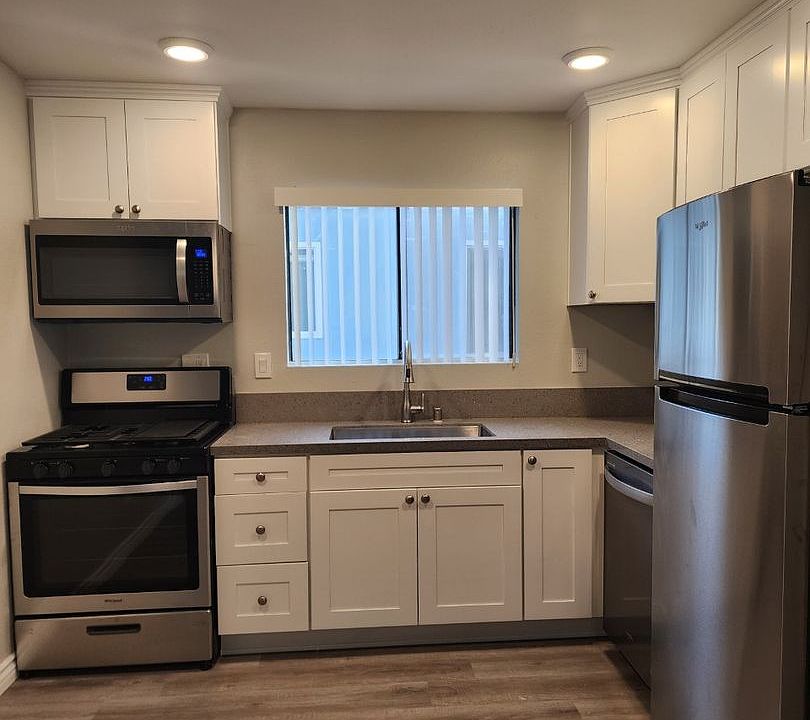 1st image of 4678 Ohio St Unit 6