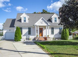 11 Gilbert Ave, Chicopee, MA 01013