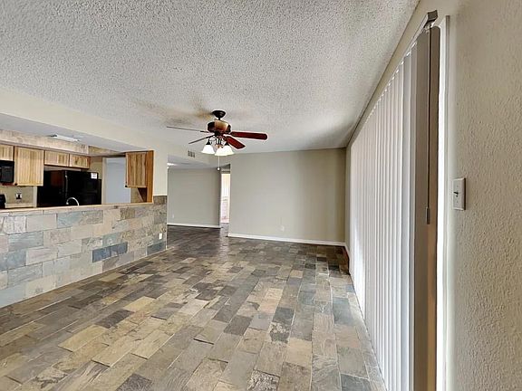5th image of 4921 W Frier Dr
