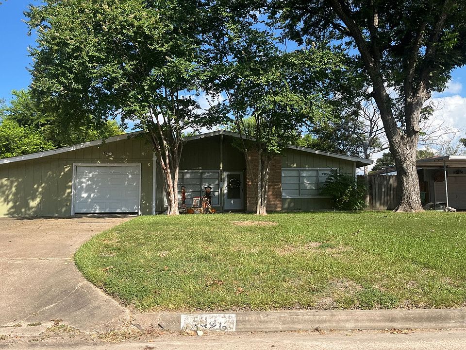 1st image of 5826 Black Oak Dr