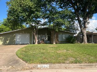 5826 Black Oak Dr, Houston, TX 77092