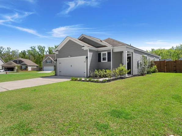 223 Goshen Rd, Moncks Corner, SC 29461
