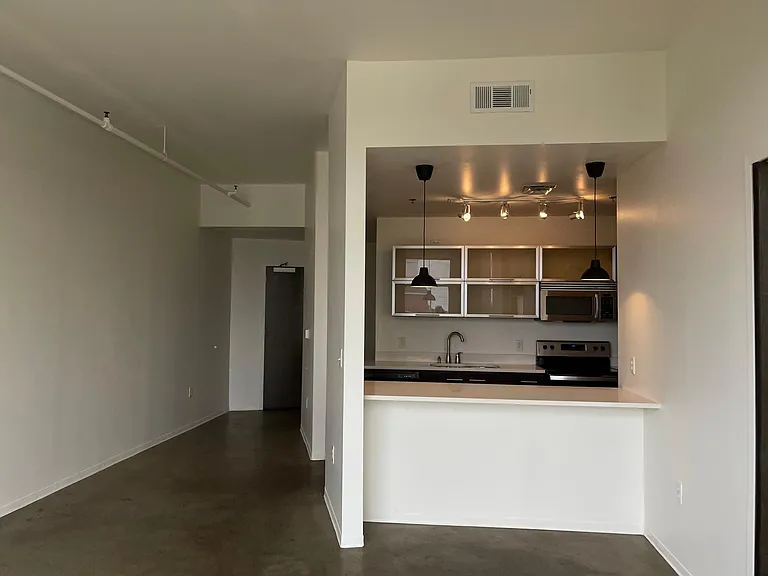 2115 Yeaman Pl #426 — Photo 5