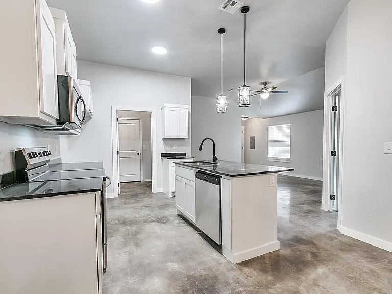 935 Coles Creek Ln #935 — Photo 12