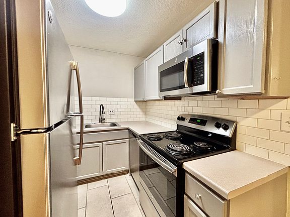 4th image of 3635 Warwick Blvd #023b2eed2