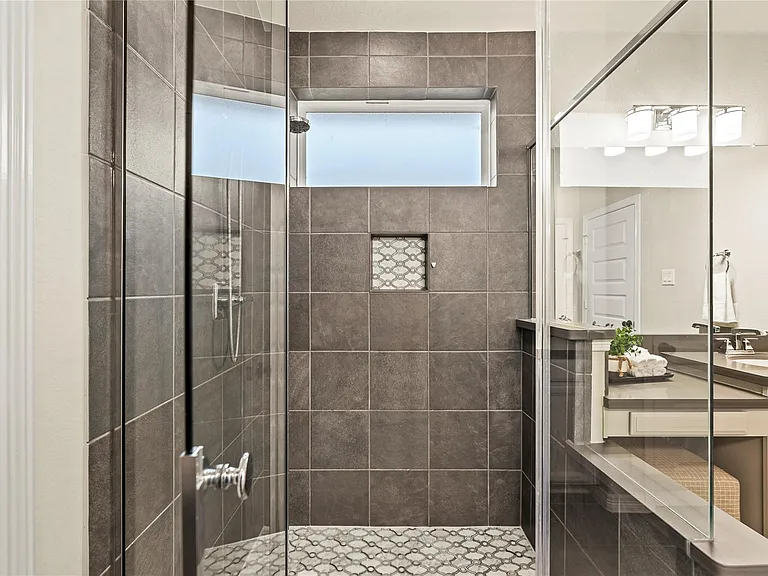 9019 Stanley Oak Dr — Photo 18