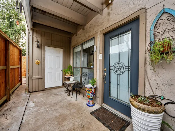 5711 Sugar Hill Dr APT 117, Houston, TX 77057