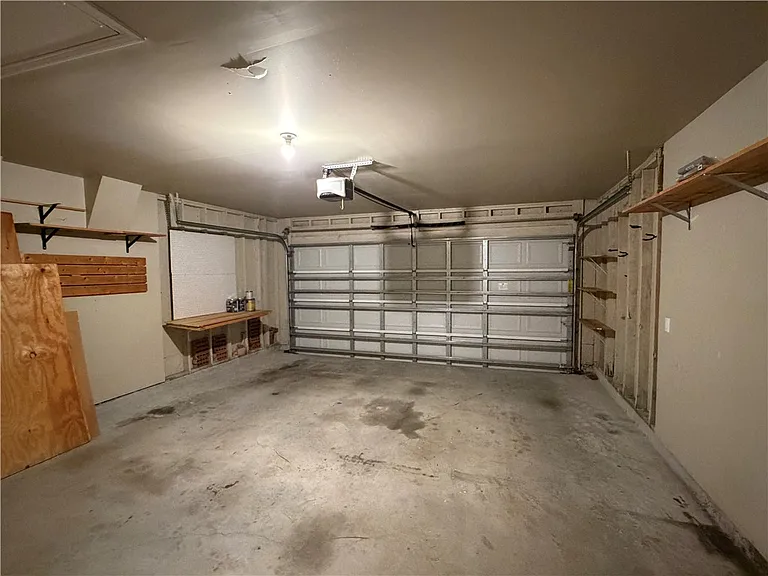 8033 Cormorant Dr — Photo 26
