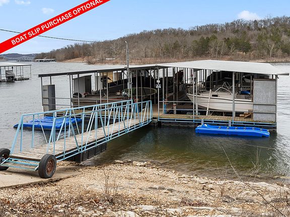 5th image of 382 Fox Fire Knoll Drive