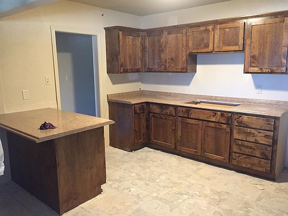 5th image of 2037 E La Mesa St