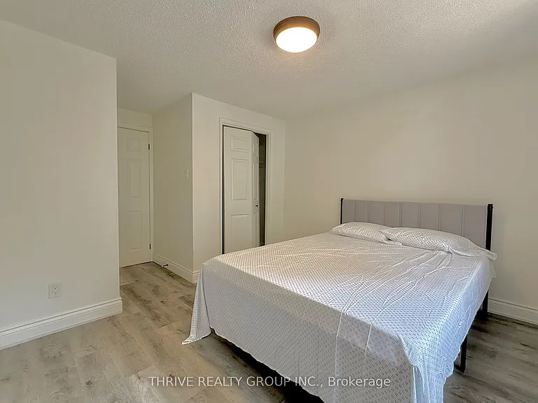 1919 Trafalgar St #49 — Photo 12