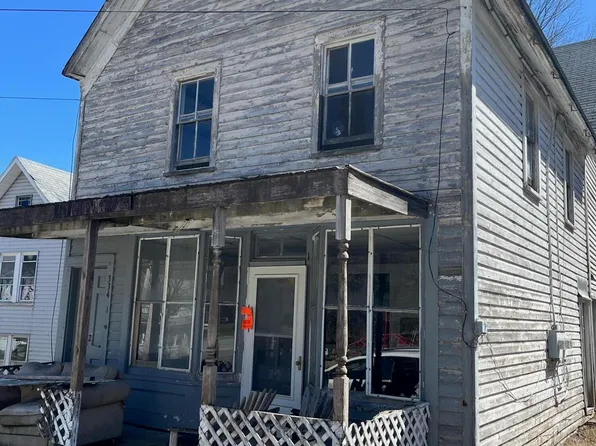 334 E Jackson St, Thompson, PA 18465