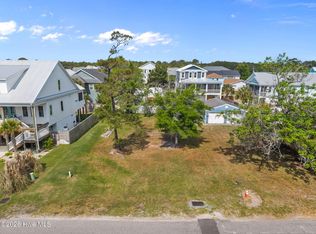1408 Searay Ln, Carolina Beach, NC 28428