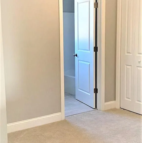 380 King St #11 — Photo 9