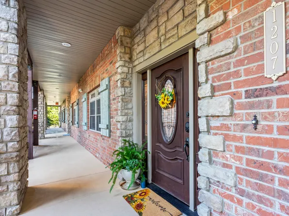 1207 Riverstone Drive, Branson, MO 65616