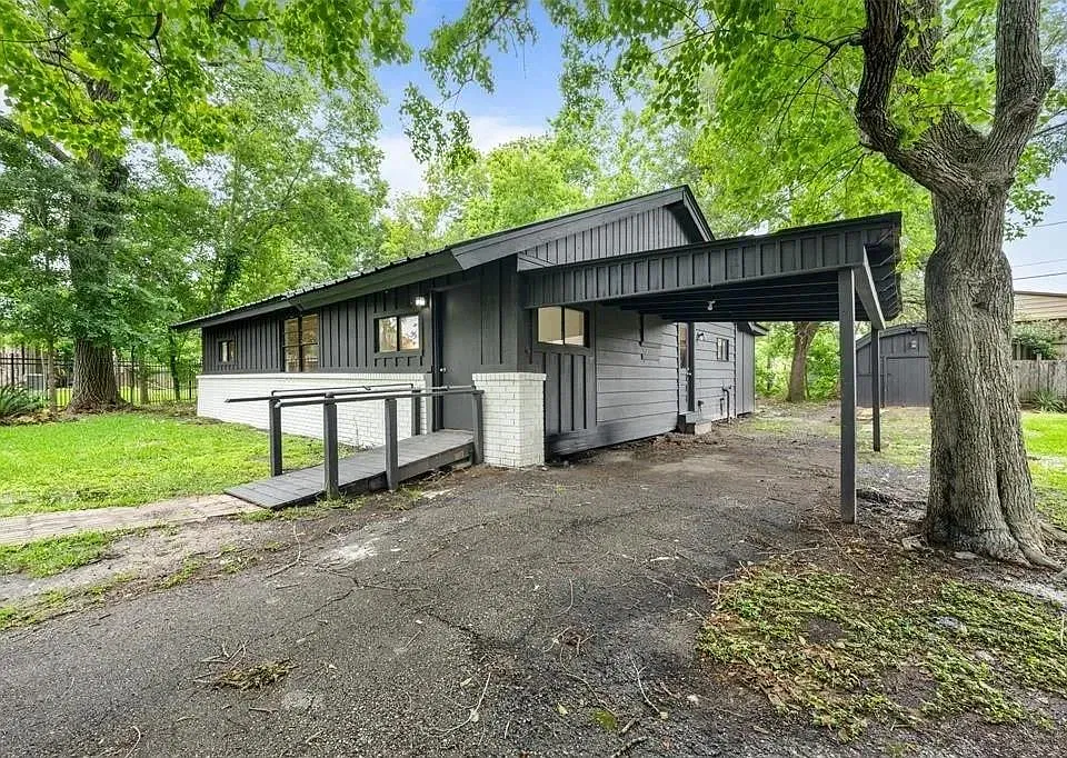 3201 Creel Ct