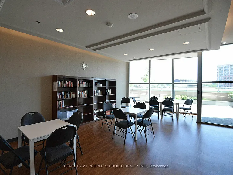 9 George St N #2602 — Photo 34