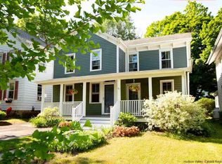 91 James St, Rosendale, NY 12472