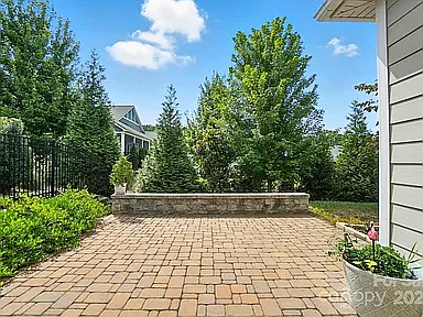 6236 Raven Rock Dr — Photo 3