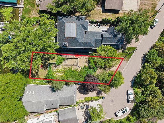 3rd image of 2809 McKenzie Point Rd