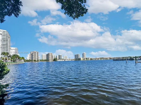 2750 NE 183rd St APT 407, Aventura, FL 33160