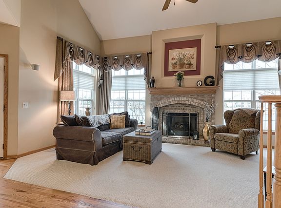 2nd image of 11911 S Winterberry Ln