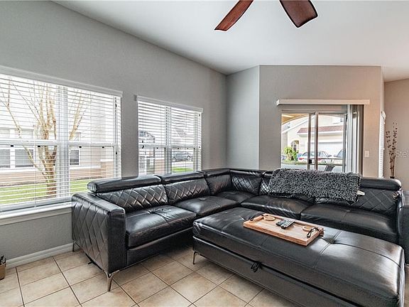 5th image of 18008 Majestic Kings Pl