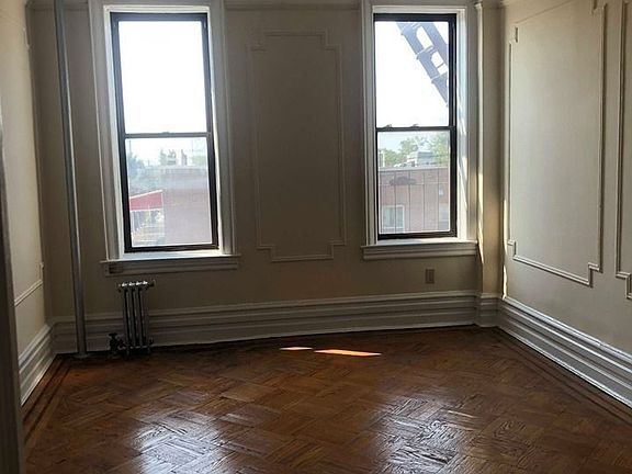 5th image of 247 Bay 17 St #C16