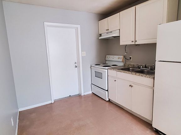 4th image of 9507 N 12th St APT B