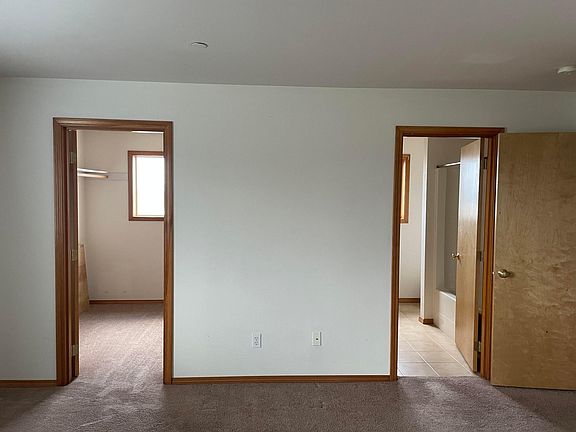 5th image of 3010 W Marine View Dr APT D