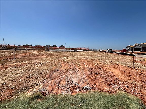 2nd image of 3017 Desert Rose Ln