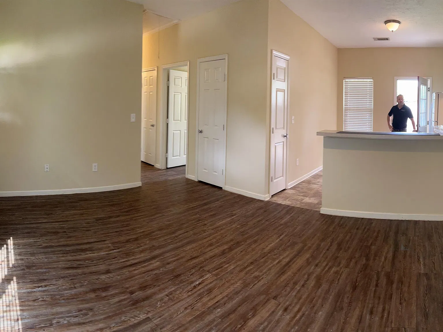 24772 Penny Ln - A — Photo 2