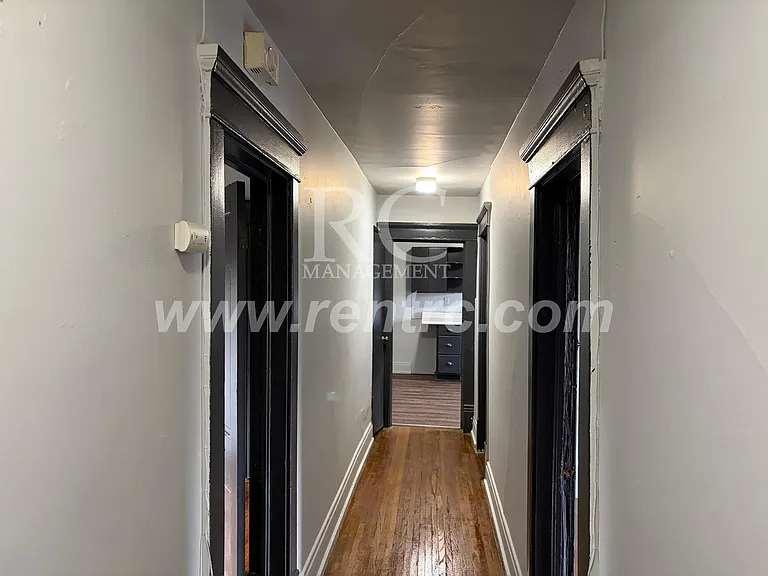 1602-2 E Main St — Photo 4