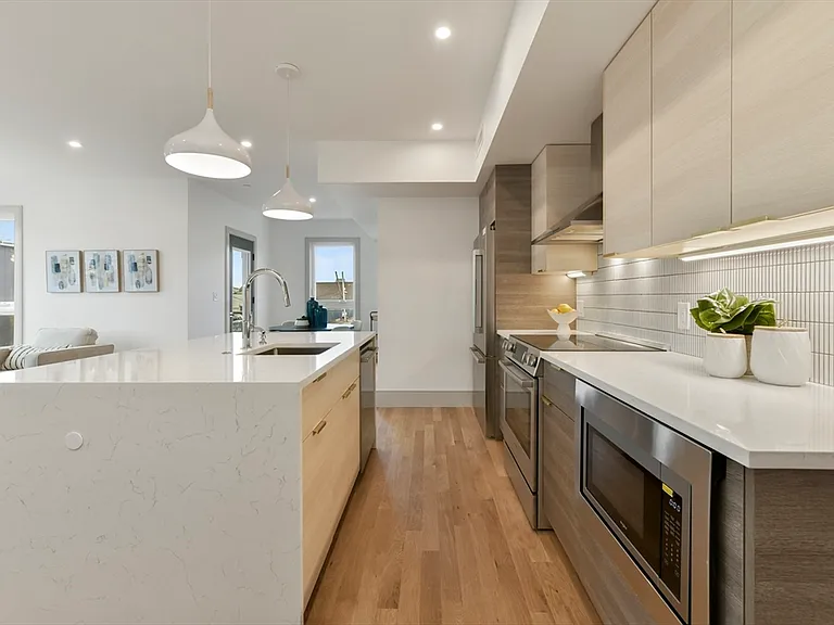 19 Clapp St #4 — Photo 13