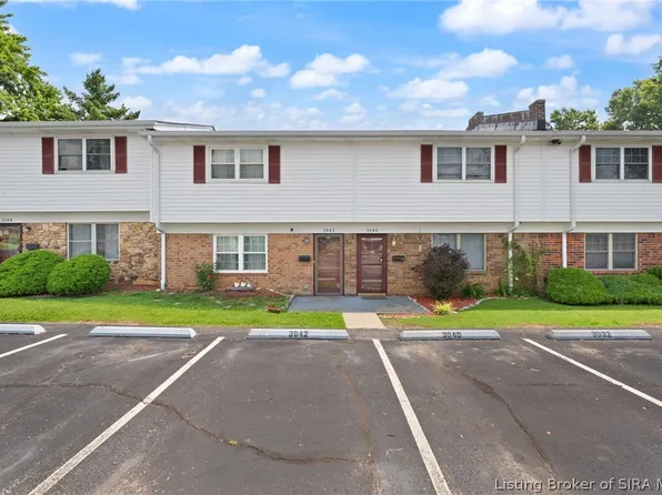 3042 Wooded Way, Jeffersonville, IN 47130