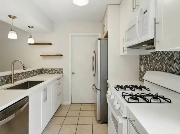 11401 Ptarmigan Dr #B, Austin, TX 78758