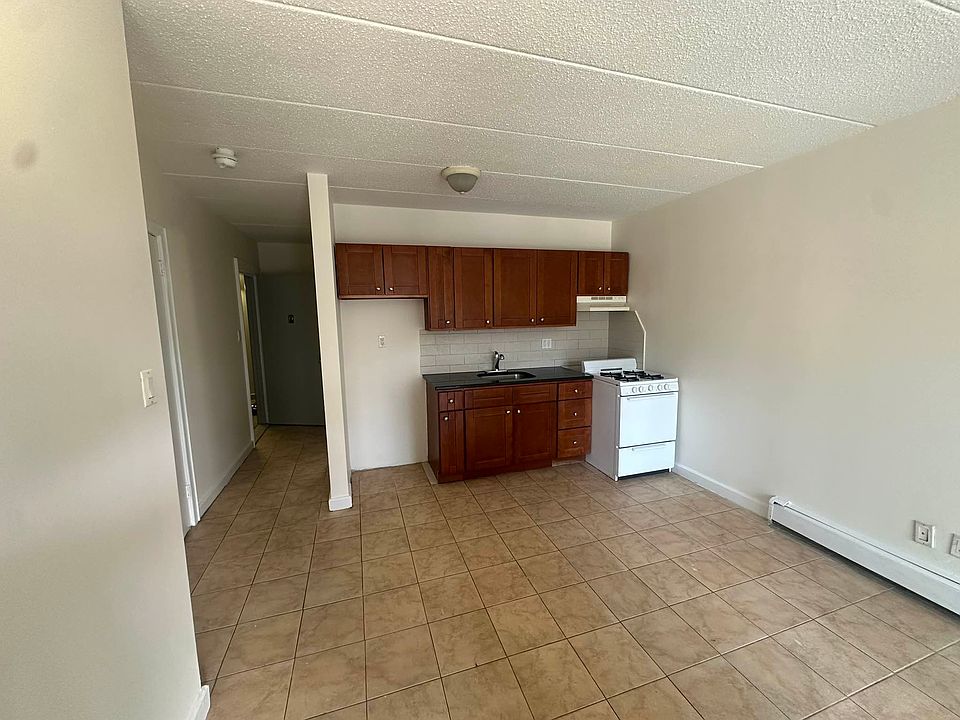 1st image of 21-25 21st Ave Floor 2