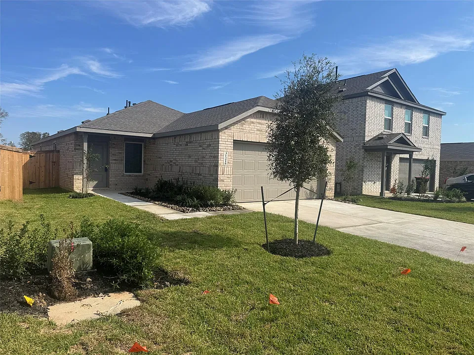 31218 Piccolo Fiore Ln