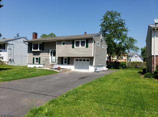 68 Fairmount Rd, Parsippany, NJ 07054