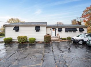 572 Russells Mills Rd, Dartmouth, MA 02748