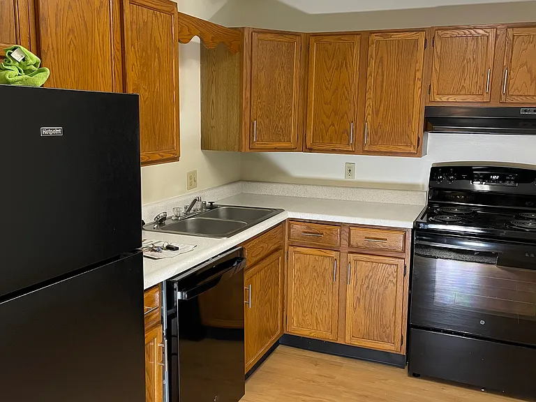 Lees Crossing Apartments — Photo 45