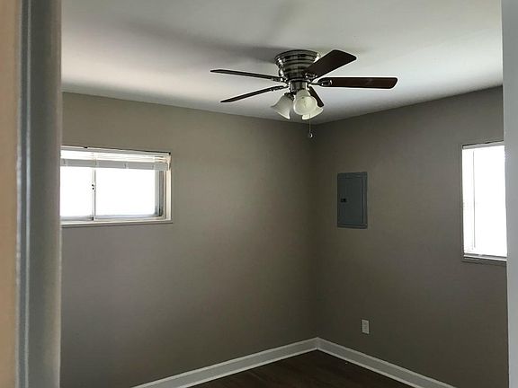 3rd image of 8757 Cabot Dr