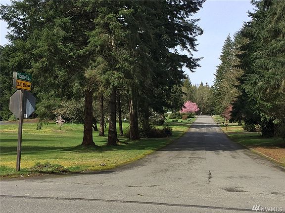 3rd image of 3398 SE Emelia Ln