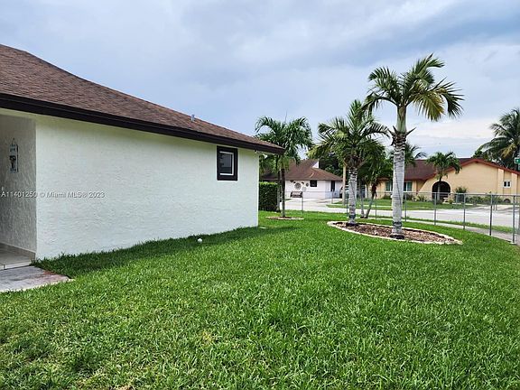 3rd image of 20410 SW 122nd Pl