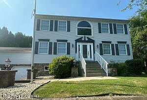 1st image of 19 Birch Ave