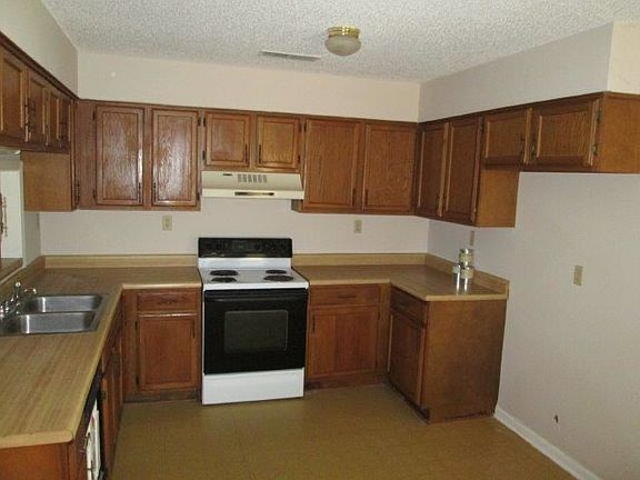 2nd image of 6221 Thistlebrook Dr