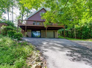 1793 Briar Hill Ln, Coopersburg, PA 18036